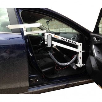 Подъёмник для инвалидов O-Savva Minik в автомобиль в  Подъёмник для инвалидов O-Savva Minik в автомобиль в