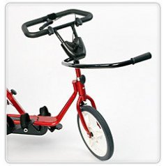 Ручка-толкатель спереди