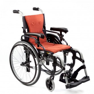 Кресло-коляска с ручным приводом Karma Ergo 352 в  Кресло-коляска с ручным приводом Karma Ergo 352 в